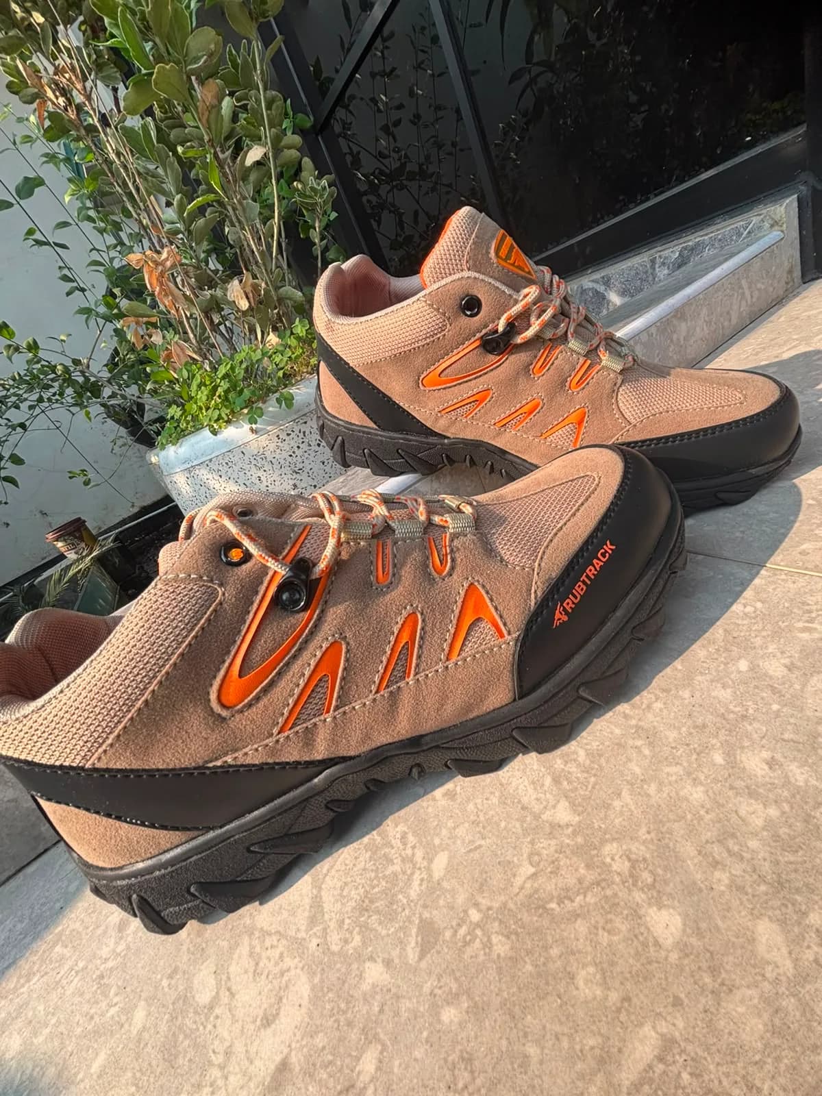 Sepatu Gunung Rubtrack Size 42