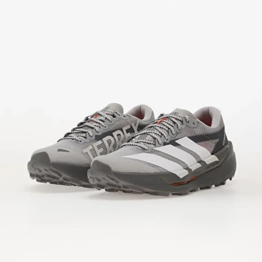 Sepatu Trail Running Adidas Terrex UK 43